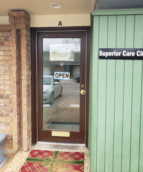 More Photos Of 3204 N MacArthur Blvd, Irving Medical For Sale