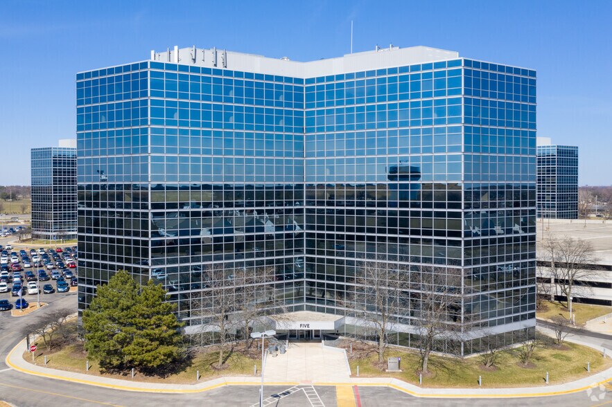 Primary Photo Of 5 Westbrook Corporate Ctr, Westchester Office For Lease