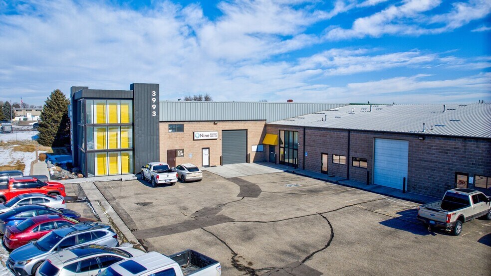 More Photos Of 3987-4001 S Valley Dr, Mead Distribution For Lease