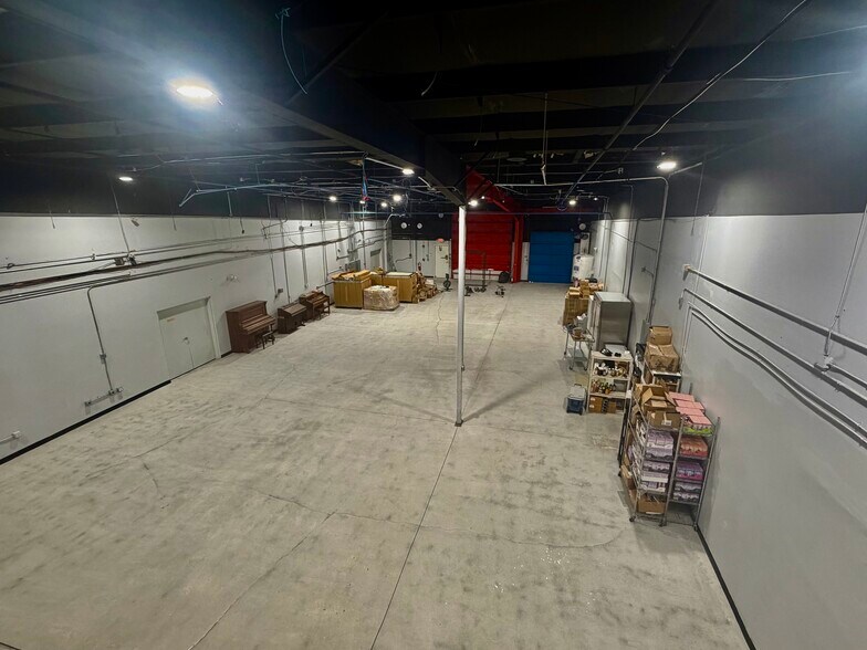 More Photos Of 885 Tallevast Rd, Sarasota Manufacturing For Lease