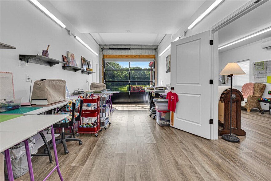 More Photos Of 7621 SE Cannon Ball Rd, Holt Specialty For Sale