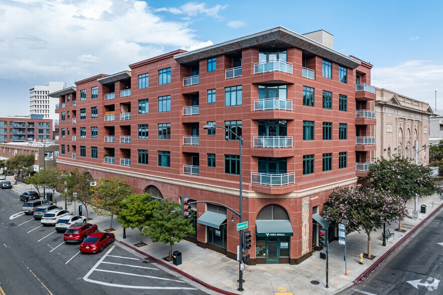 More Photos Of 57 E Holly St, Pasadena Apartments For Lease