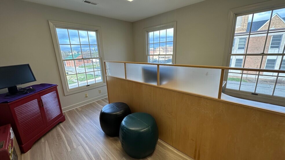 More Photos Of 201 Church St SE, Blacksburg Office Residential For Lease