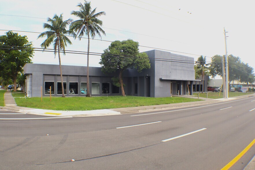 Primary Photo Of 5401 N Federal Hwy, Fort Lauderdale Freestanding For Sale