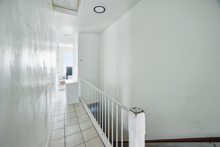 More Photos Of 501 Florida Ave NW, Washington Restaurant For Lease