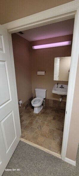 More Photos Of 505 Deltona Blvd, Deltona Medical For Lease