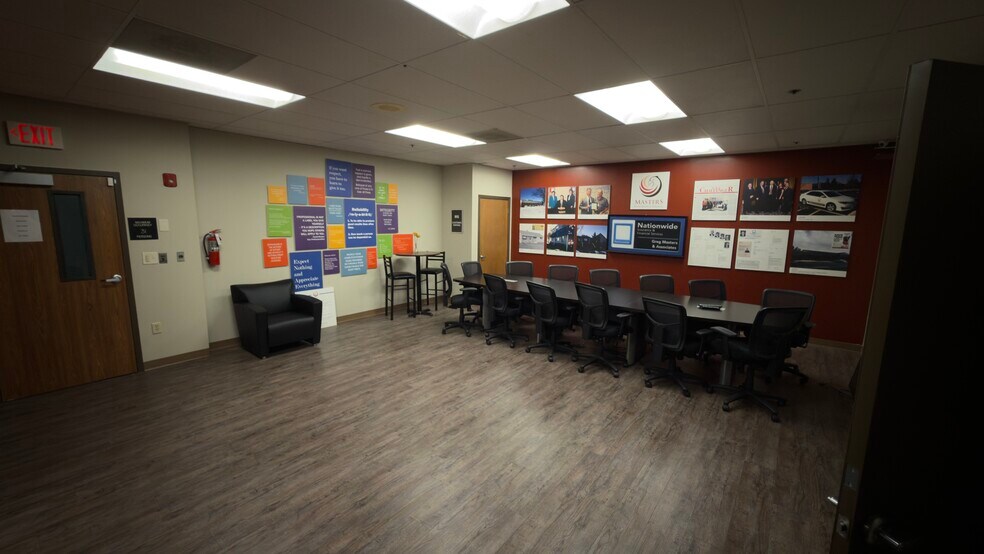 More Photos Of 178 W Schrock Rd, Westerville Office For Lease