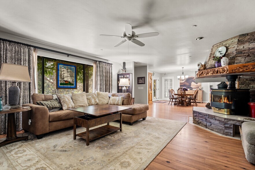 More Photos Of 33466 Sandy Creek Ln, Pine Valley Specialty For Sale