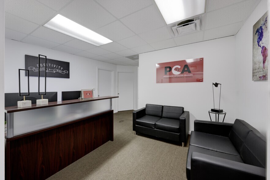 More Photos Of 2240 Palm Beach Lakes Blvd, West Palm Beach Office For Sale