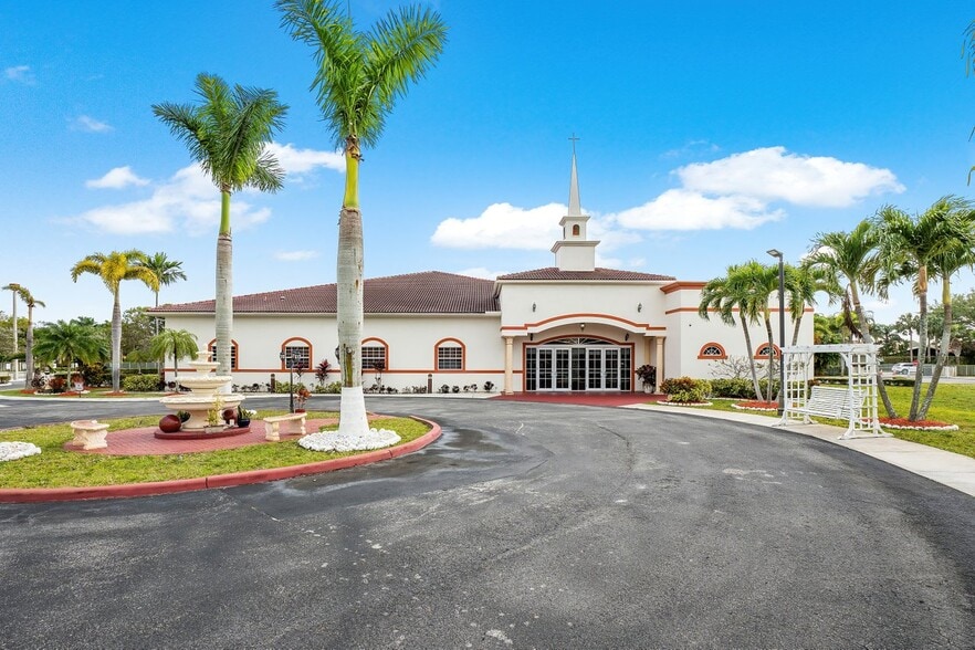 More Photos Of 7025 Summerville Ter, Lake Worth Religious Facility For Sale