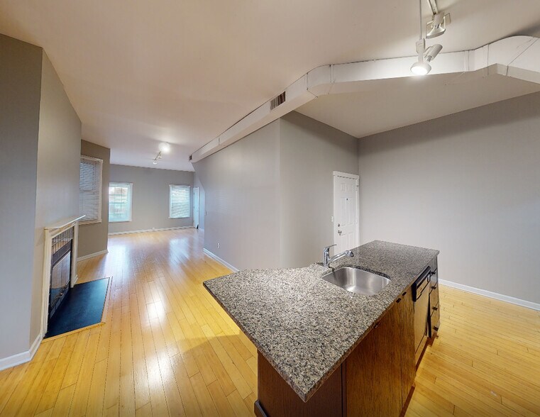 More Photos Of 842-852 N High St, Columbus Storefront Retail Residential For Sale