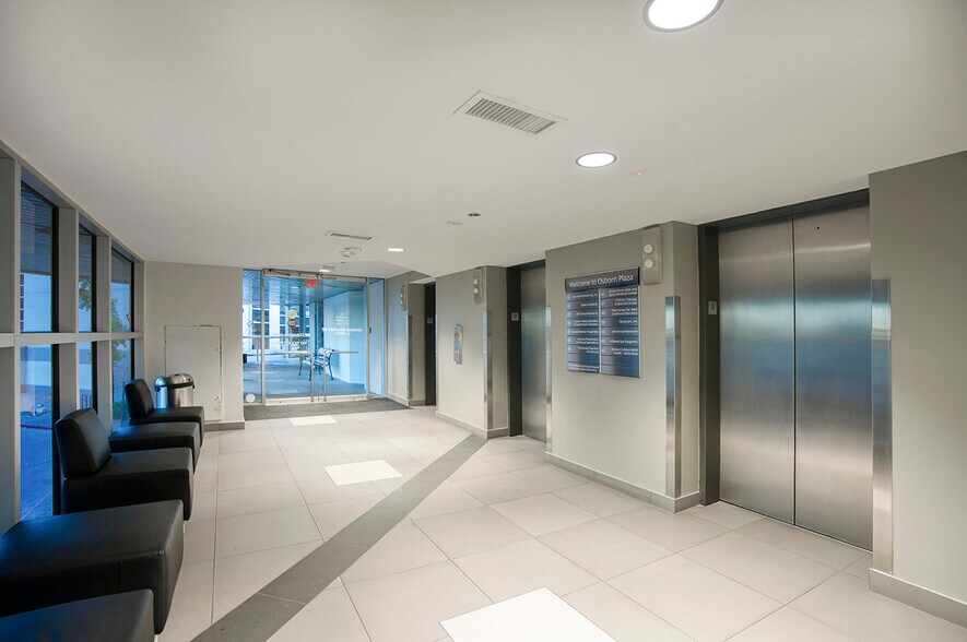 More Photos Of 3330 N 2nd St, Phoenix Medical For Lease