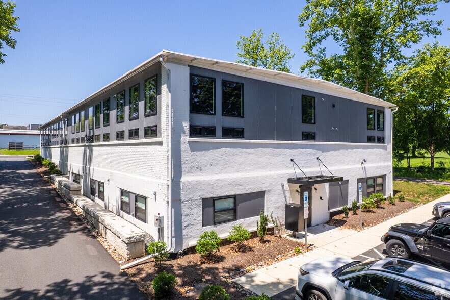 Primary Photo Of 300 Penn St, Pennsburg Apartments For Sale