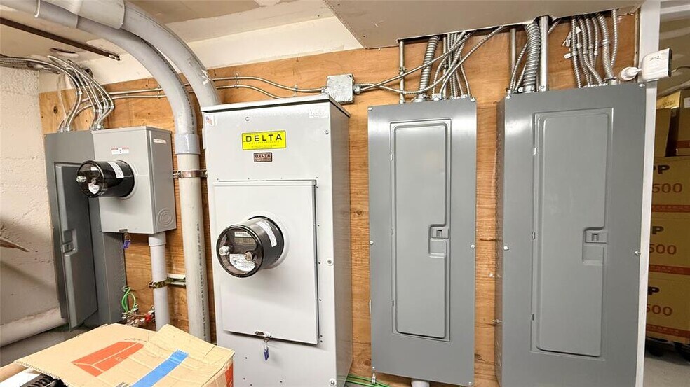 More Photos Of 74A Hillside Ave, Williston Park Storefront For Sale