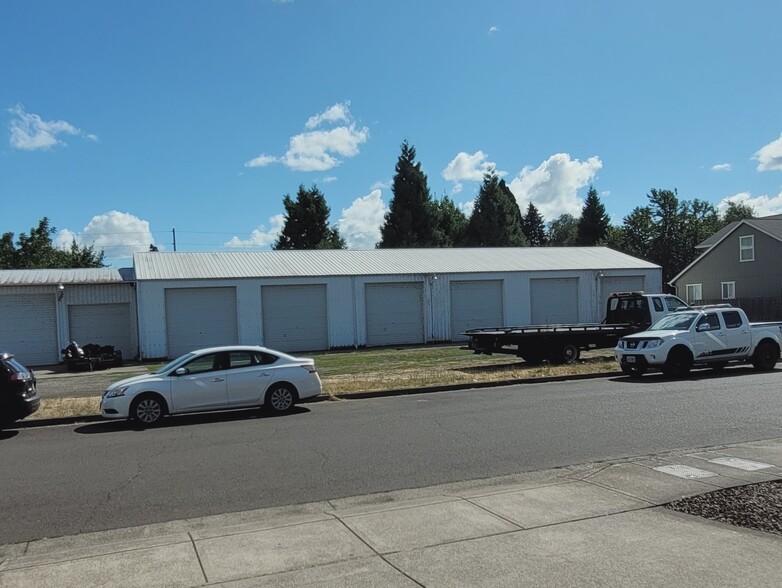 Primary Photo Of 2075 Brown Rd Ne, Salem Self Storage For Sale