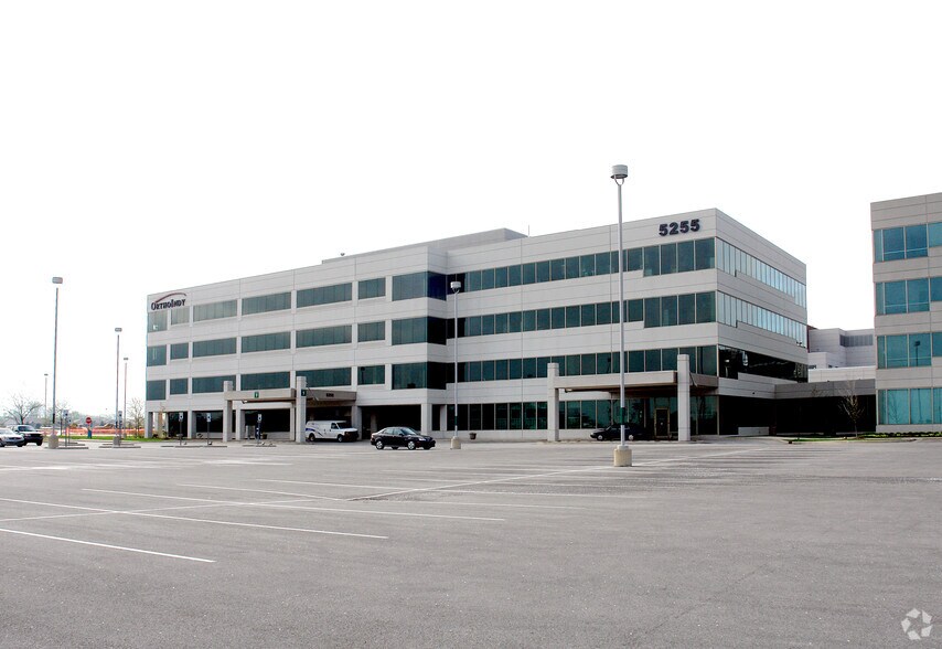 More Photos Of 5255 E Stop 11 Rd, Indianapolis Medical For Lease