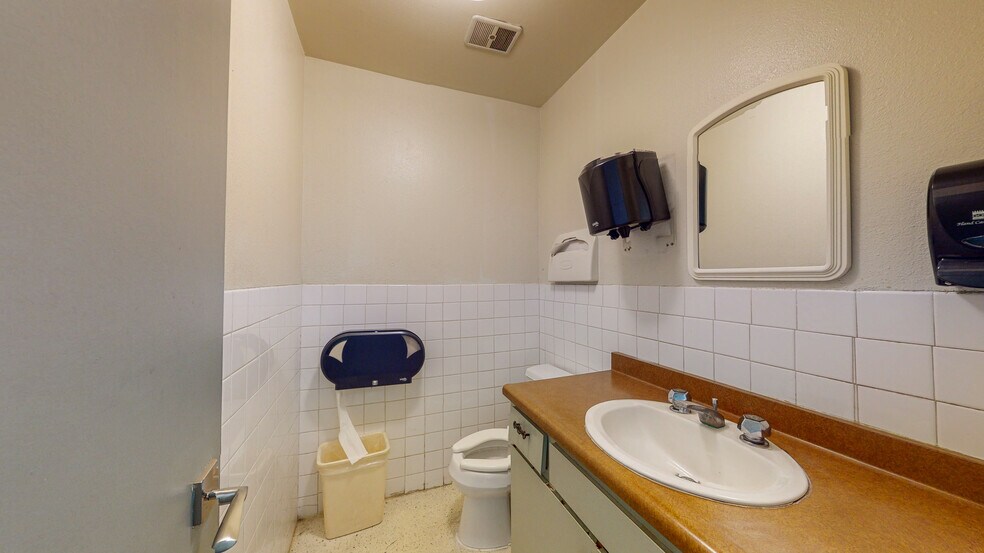 More Photos Of 218 Glendora Ave, La Puente Medical For Sale