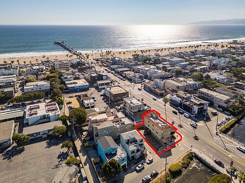 More Photos Of 124 Washington Blvd, Marina Del Rey Office Residential For Sale