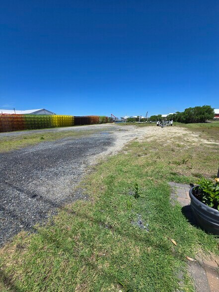 More Photos Of 709 W Main St, Crisfield General Retail For Sale