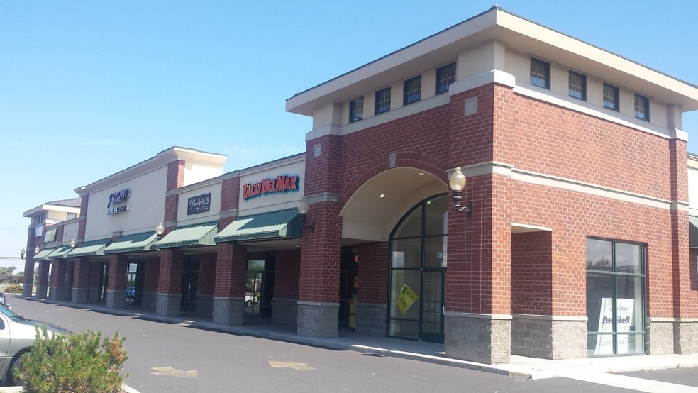 More Photos Of 2707 W Broadway Ave, Moses Lake Storefront For Lease