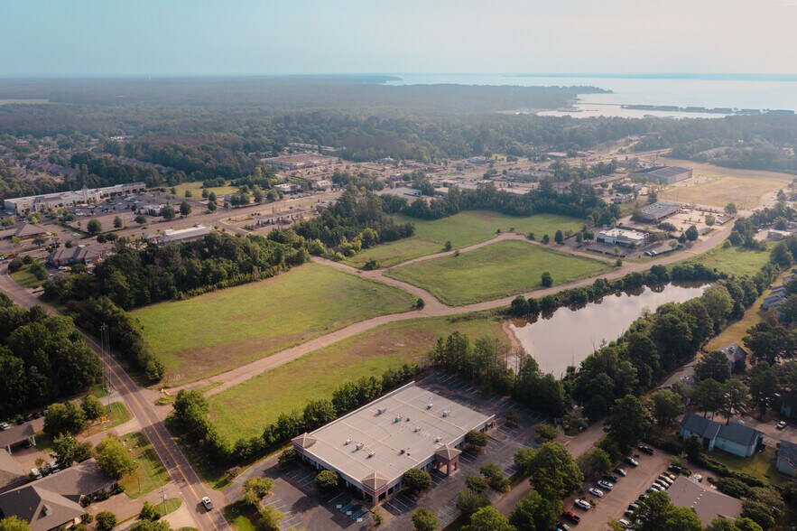 More Photos Of Harbour Pointe Crossing, Ridgeland Land For Sale
