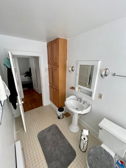 More Photos Of 506 E Liberty St, Charles Town Apartments For Sale