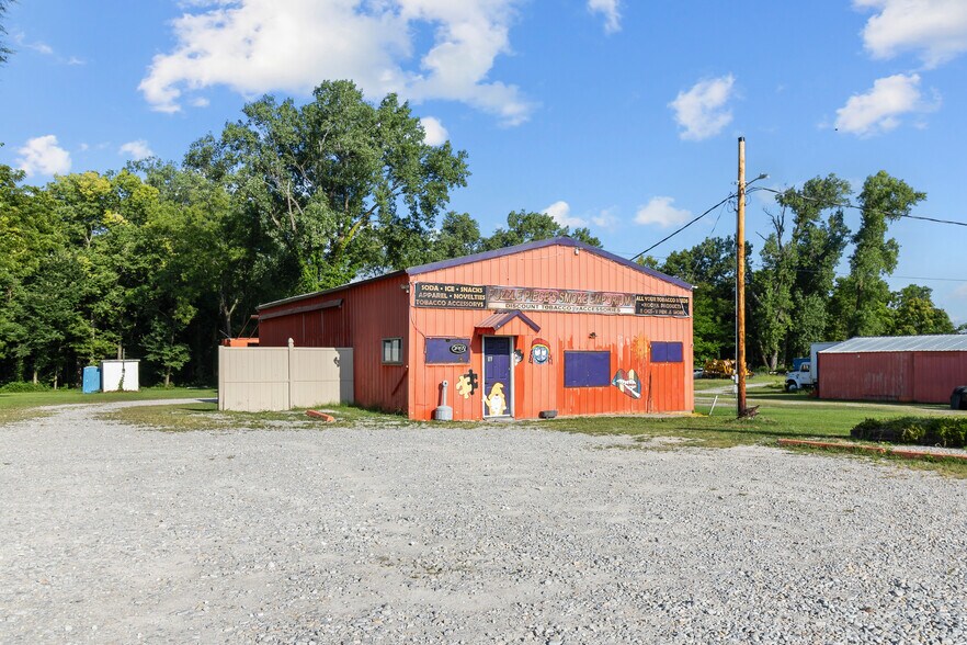 More Photos Of 1420 Highway M, Sedalia Service Station For Sale