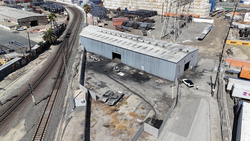 More Photos Of 2825 E Grant St, Wilmington Warehouse For Lease