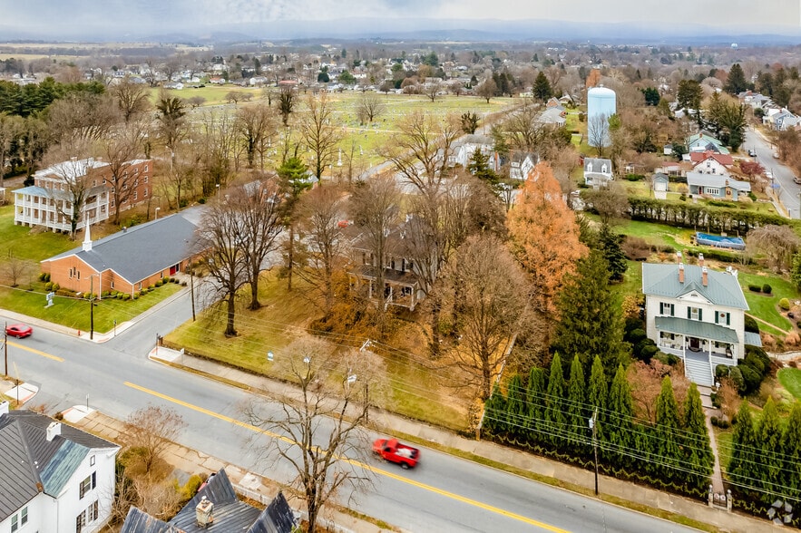 More Photos Of 417 E Washington St, Charles Town Hospitality For Sale