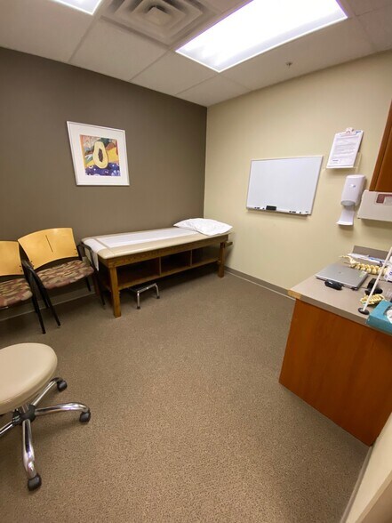 More Photos Of 955 Eastwind Dr, Westerville Medical For Lease