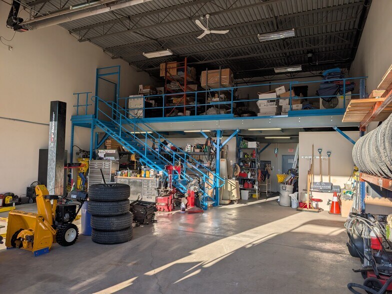 More Photos Of 330 Circle Dr, St. Albert Flex For Sale