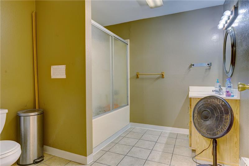 More Photos Of , Raytown Unknown For Sale