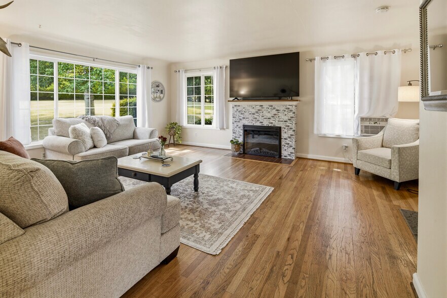 More Photos Of 10060 SW Walker Rd, Beaverton Religious Facility For Sale