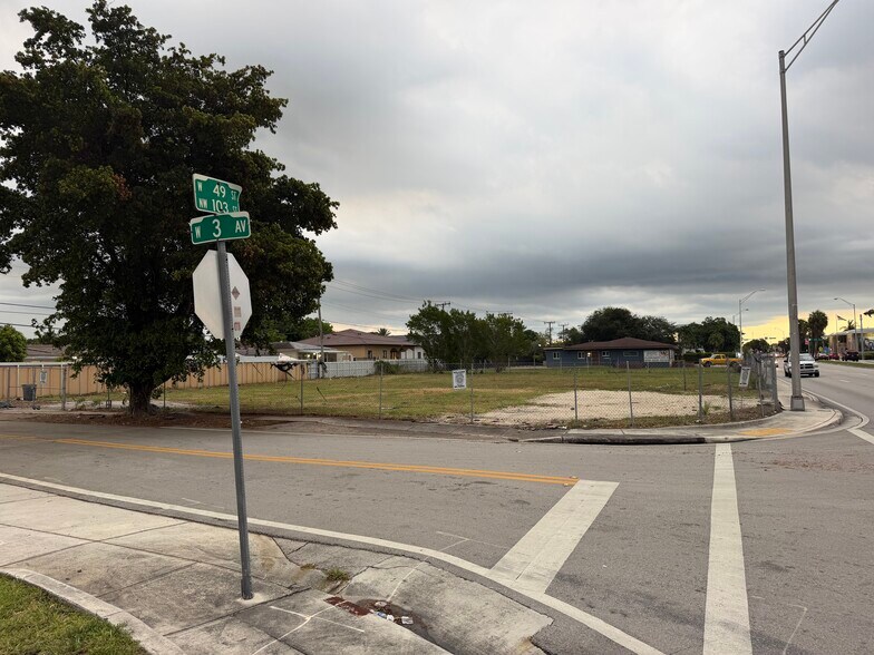 More Photos Of 291 W 49th St, Hialeah Land For Lease