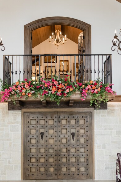 More Photos Of 111, Saint Augustine Storefront For Sale