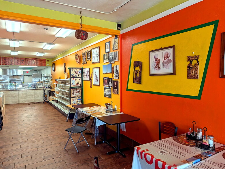 More Photos Of 3749 Cedar Ave S, Minneapolis Restaurant For Lease