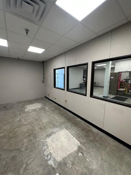 More Photos Of 255 S Navigation Blvd, Corpus Christi Truck Terminal For Lease