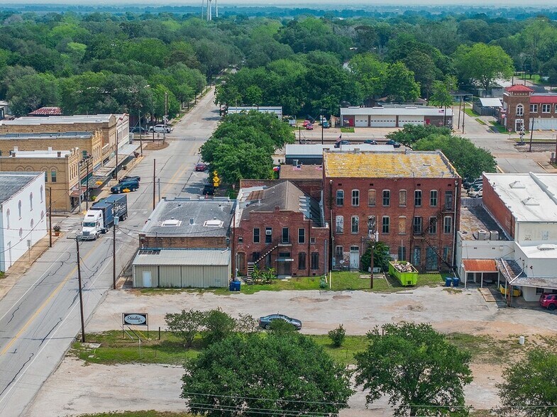 More Photos Of 107 E Main St, Eagle Lake Specialty For Sale