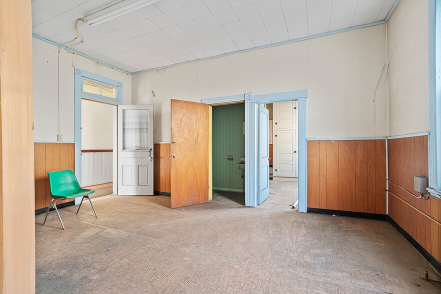 More Photos Of 221 E Market St, Clearfield Office Residential For Sale