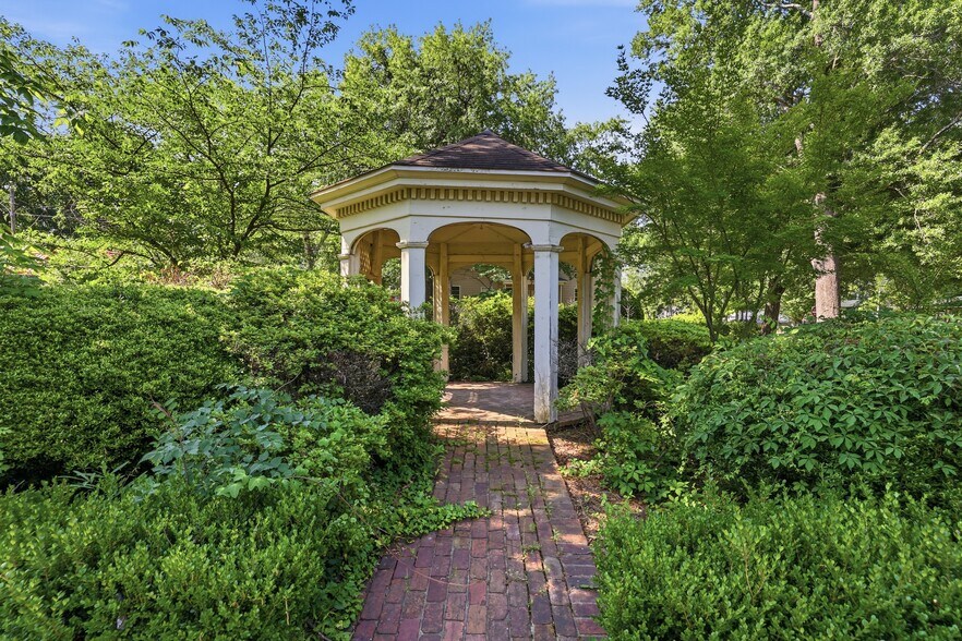 More Photos Of 411 E 7th St, Little Rock Specialty For Sale