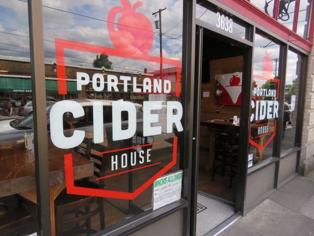 More Photos Of 3632-3646 SE Hawthorne Blvd, Portland Storefront Retail Residential For Sale