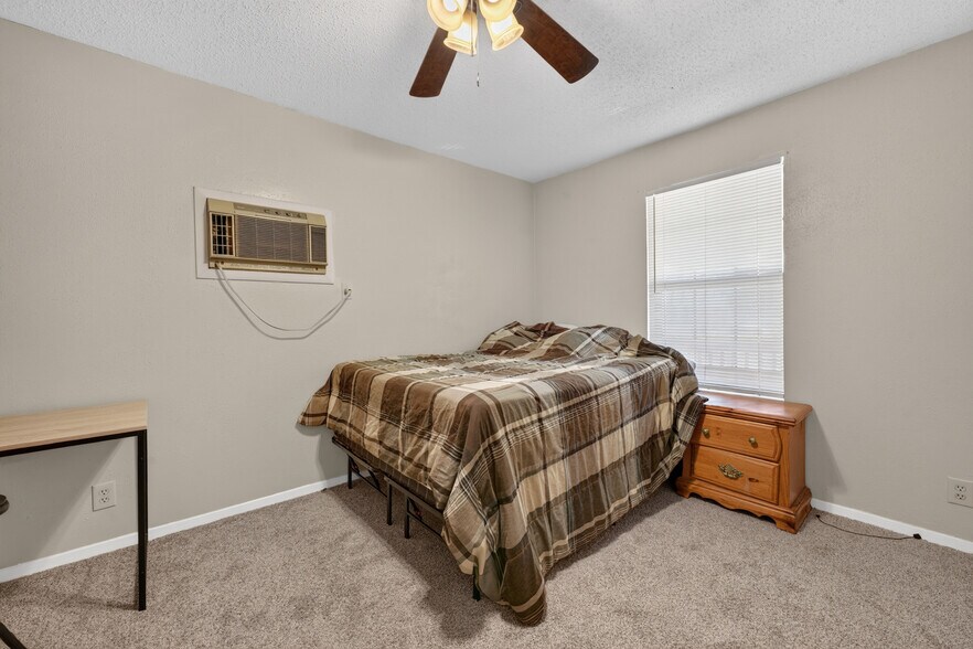 More Photos Of 505 Bub Hayner Rd, Karnack Apartments For Sale