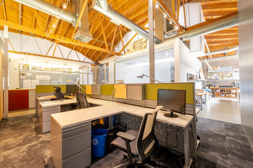 More Photos Of 5972-5976 Washington Blvd, Culver City Flex For Lease