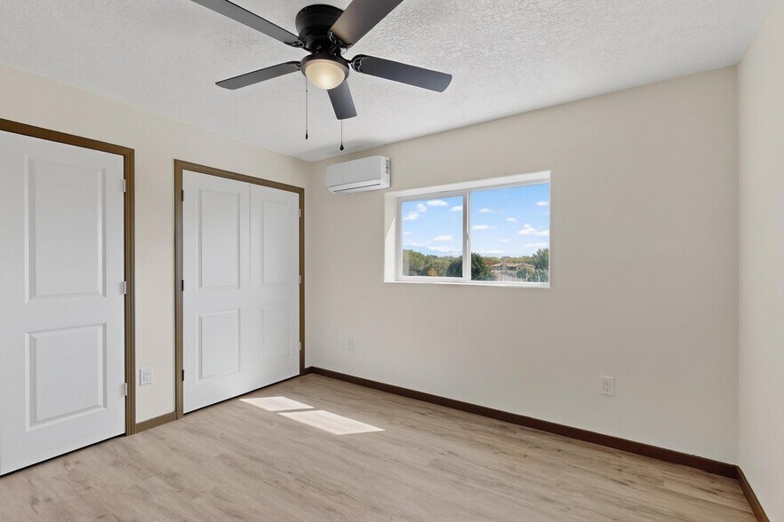 More Photos Of 9368 Valley View Dr NW, Albuquerque Apartments For Sale