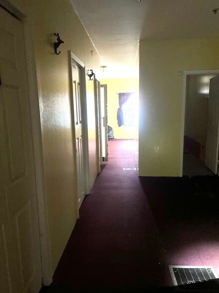 More Photos Of 451-459 N 12th St, Philadelphia Apartments For Sale