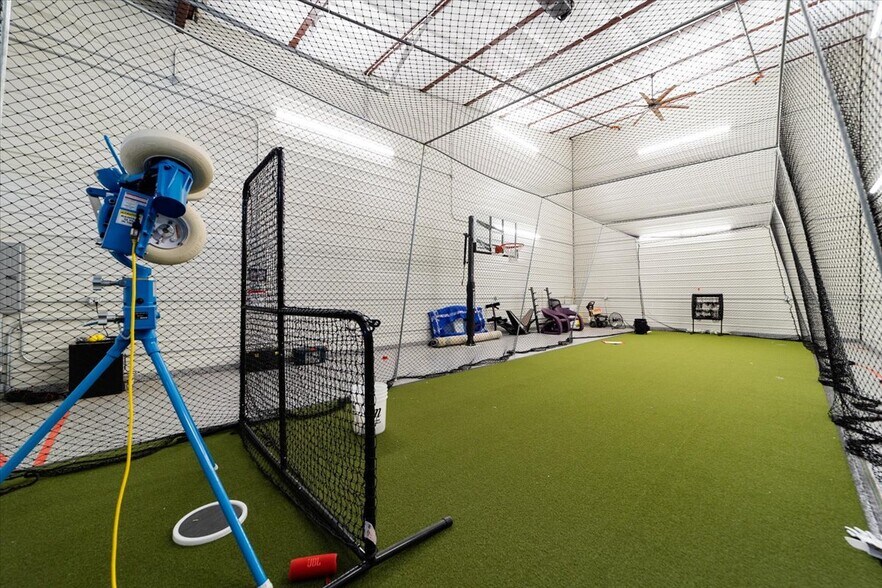 More Photos Of 1931 Liggett Rd, Castle Rock Self Storage For Sale