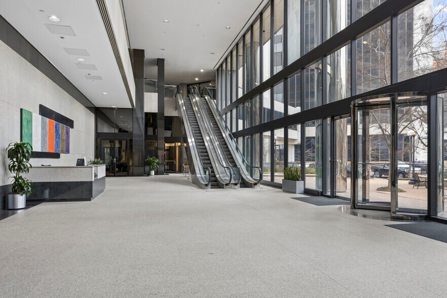 More Photos Of 188 E Capitol St, Jackson Office For Lease