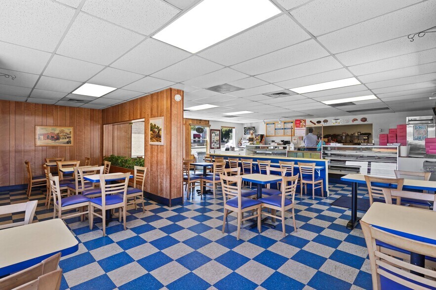 More Photos Of 3692 Castro Valley Blvd, Castro Valley Restaurant For Sale