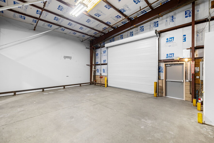 More Photos Of 13410 Waco St, Baldwin Park Manufacturing For Lease