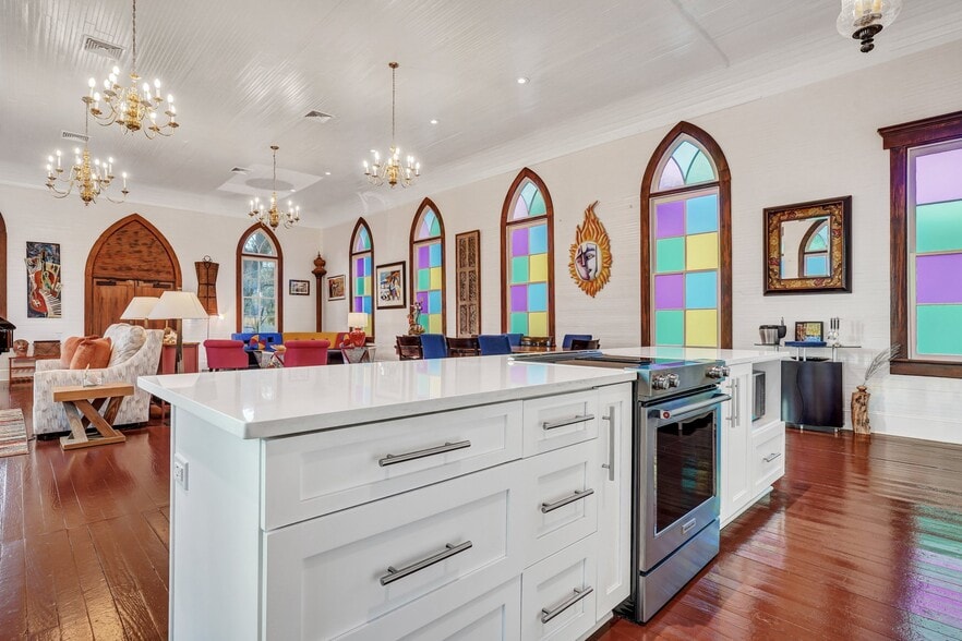 More Photos Of 2716 Mechanics Ave, Savannah Religious Facility For Sale